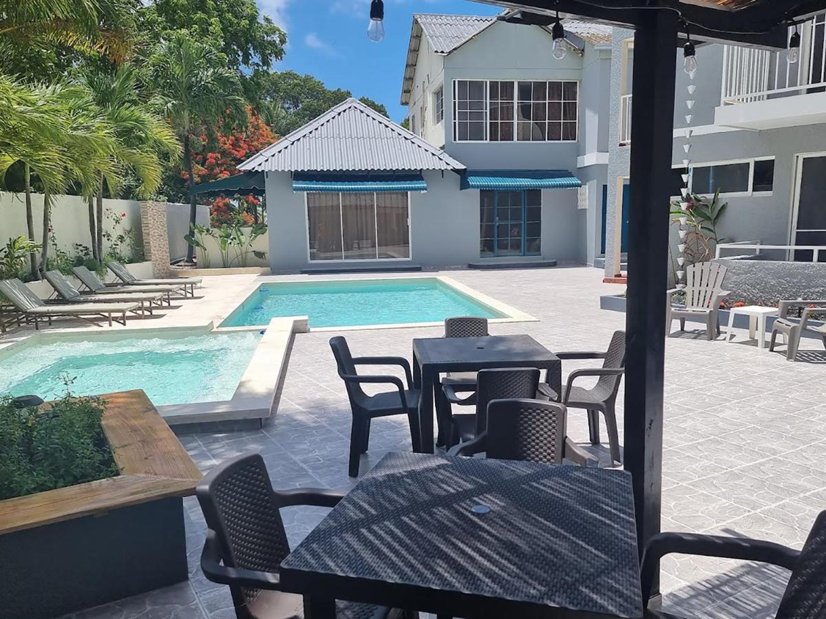 Hotel Sea Breeze Sosua Bagian luar foto