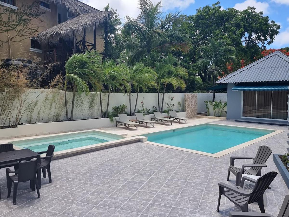 Hotel Sea Breeze Sosua Bagian luar foto
