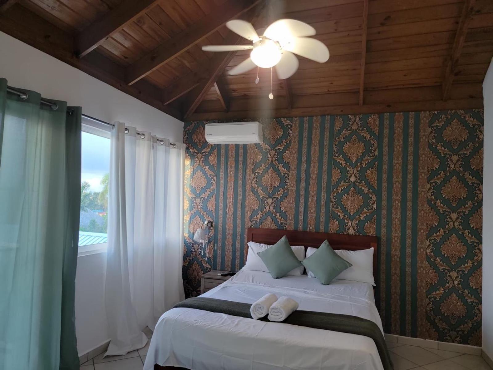 Hotel Sea Breeze Sosua Bagian luar foto